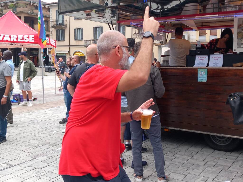 La festa di fine campagna referendaria di Cgil Varese