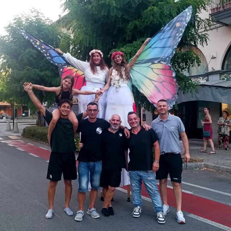 Notte bianca da sold out a Nerviano con "Estate Fuori"