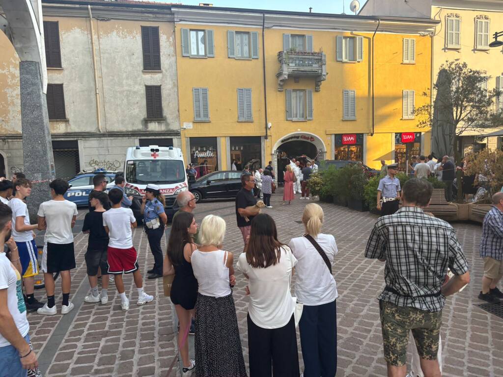 omicidio negozio via milano