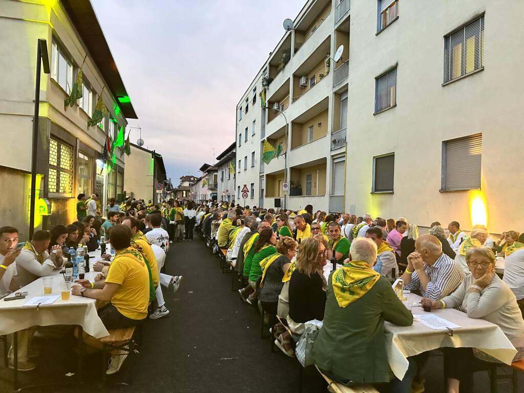 Palio 2025: cena della vittoria - contrada Sant'Ambrogio 