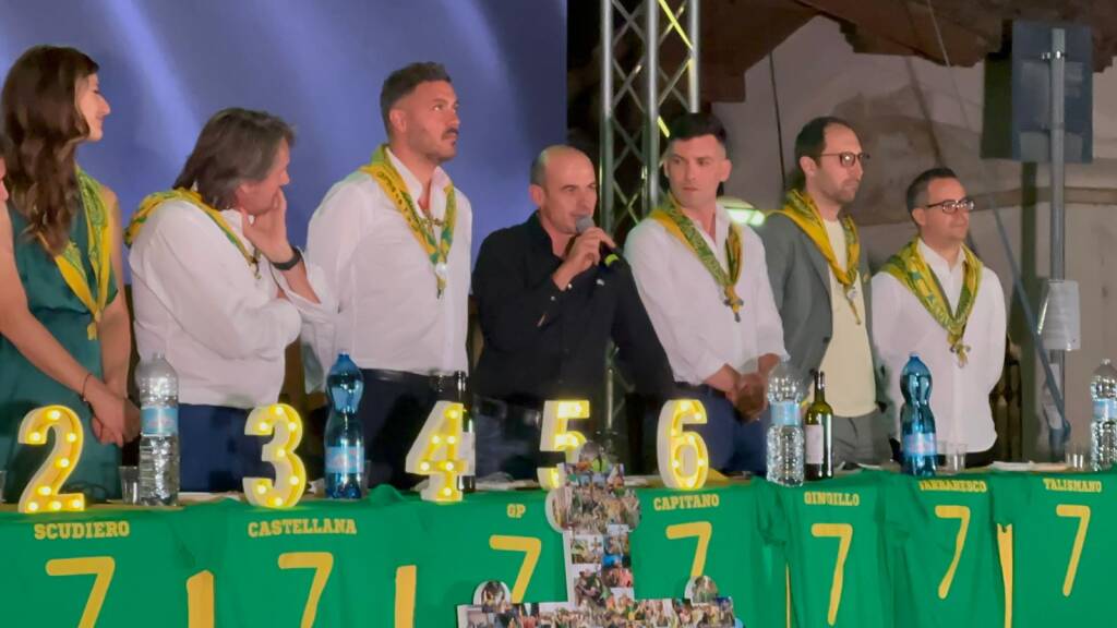 Palio 2025: cena della vittoria - contrada Sant'Ambrogio 