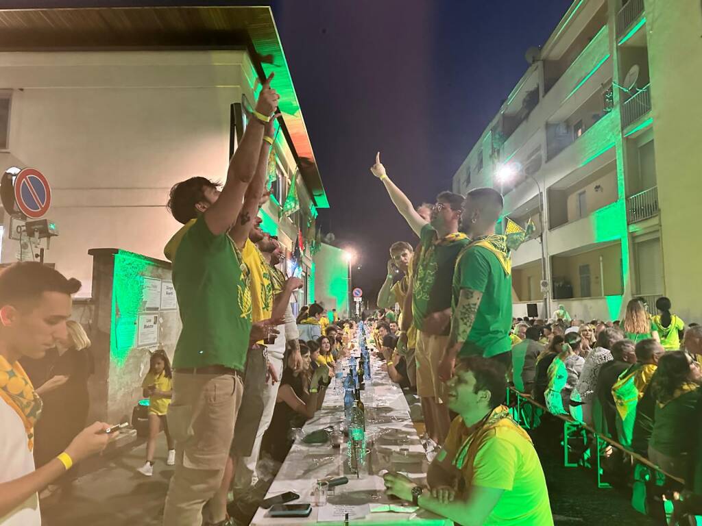 Palio 2025: cena della vittoria - contrada Sant'Ambrogio 