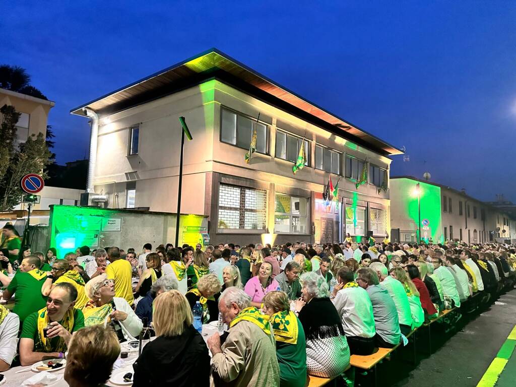 Palio 2025: cena della vittoria - contrada Sant'Ambrogio 