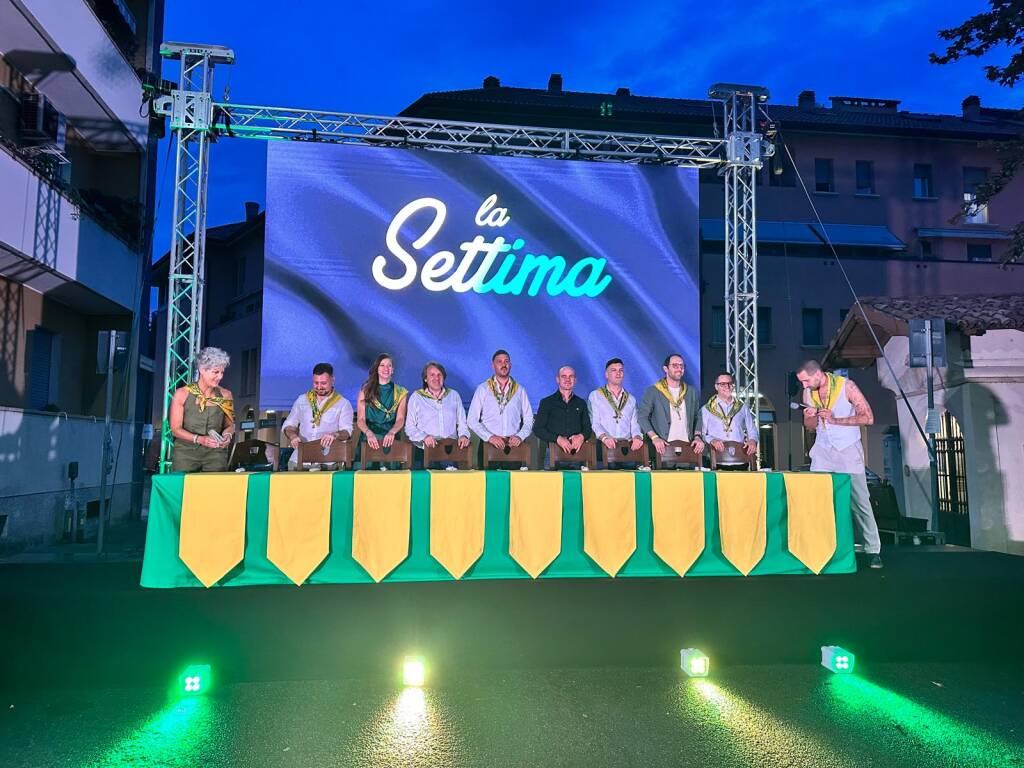 Palio 2025: cena della vittoria - contrada Sant'Ambrogio 