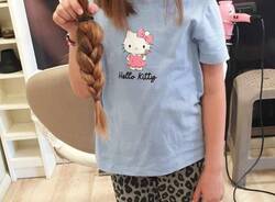 Per il suo ottavo compleanno Marta ha donato i suoi capelli per le persone malate di cancro