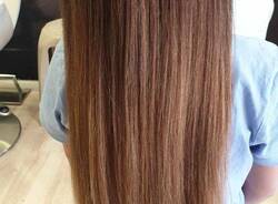 Per il suo ottavo compleanno Marta ha donato i suoi capelli per le persone malate di cancro