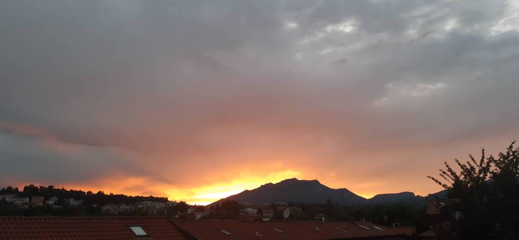 Tramonto 21 giugno 2025 foto lettori giovanna pontiggia