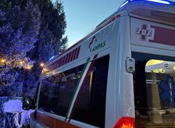 ambulanza generica notte sos malnate