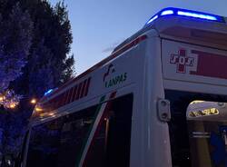 ambulanza generica notte sos malnate