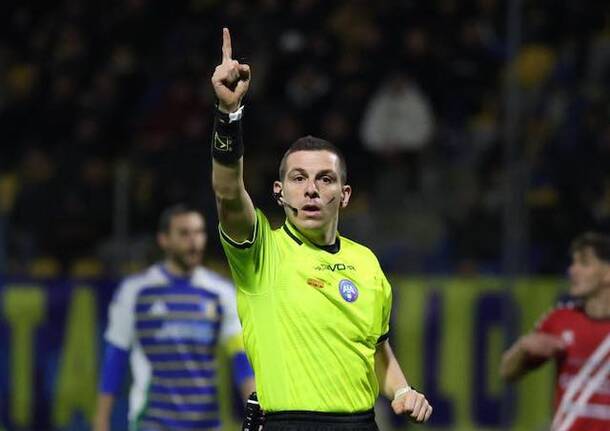 arbitro calcio andrea calzavara sezione aia varese
