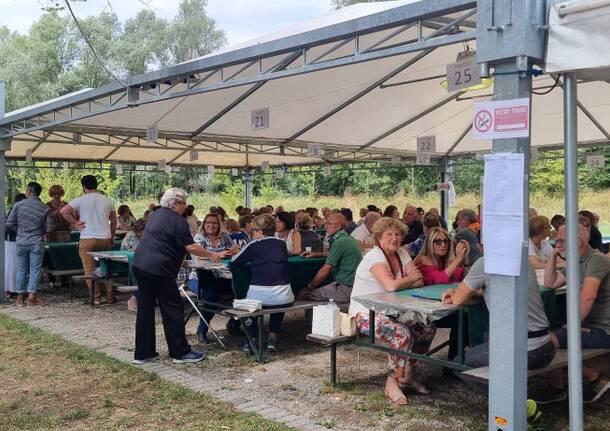 Burraco e Festa al Bosco: pomeriggio partecipato a Buguggiate