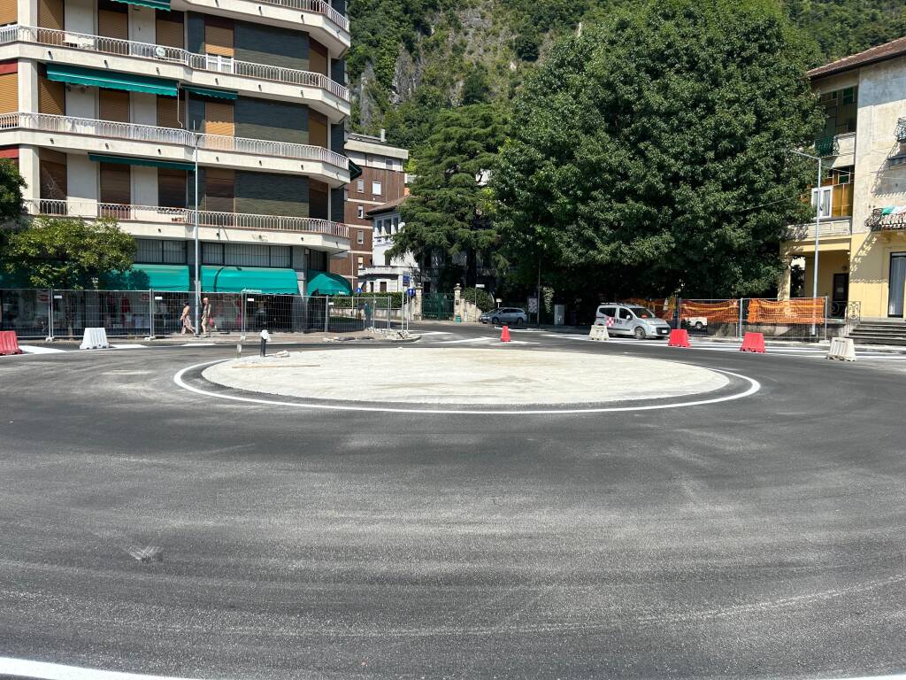 Ultimati i lavori stradali a Laveno Mombello. riapre il transito verso Cittiglio