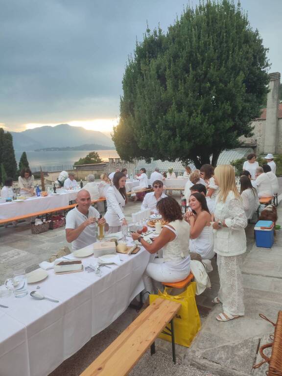 cena bianco Laveno