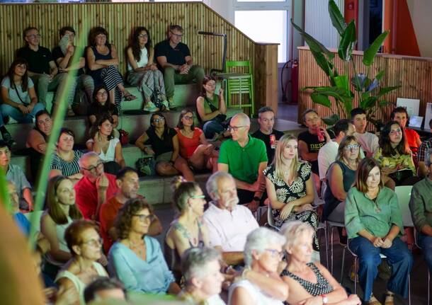 Conoscere le erbe commestibili di Varese con Antea Franceschini