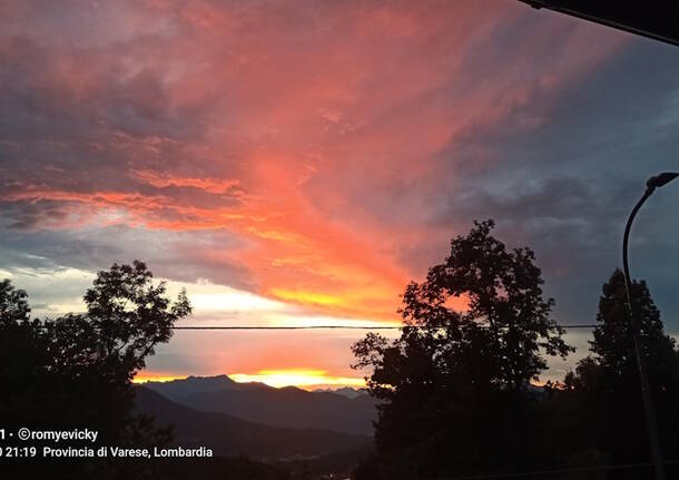 Lo spettacolare cielo della Valganna