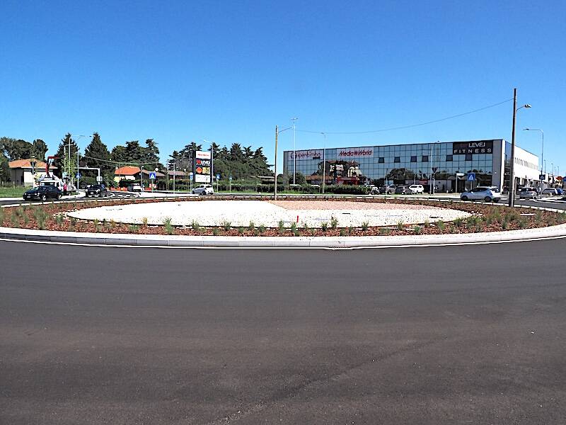 Inaugurata la rotonda di viale Milano a Gallarate