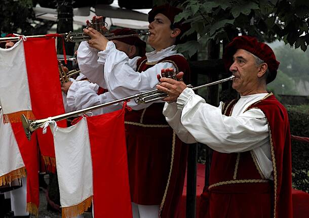 La corsa dei cerchi al palio dei Castelli