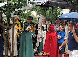 La corsa dei cerchi al palio dei Castelli