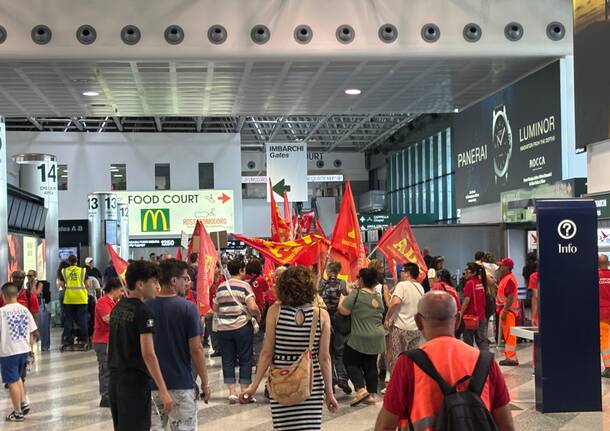 La protesta degli addetti pulizie a Malpensa 