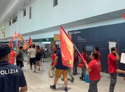 La protesta degli addetti pulizie a Malpensa 