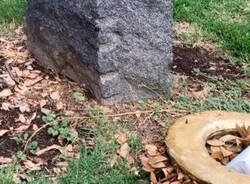 milite ignoto parabiago atto vandalico
