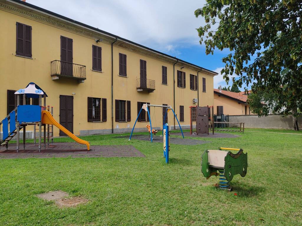 Villa parrocchetti Gornate Olona 