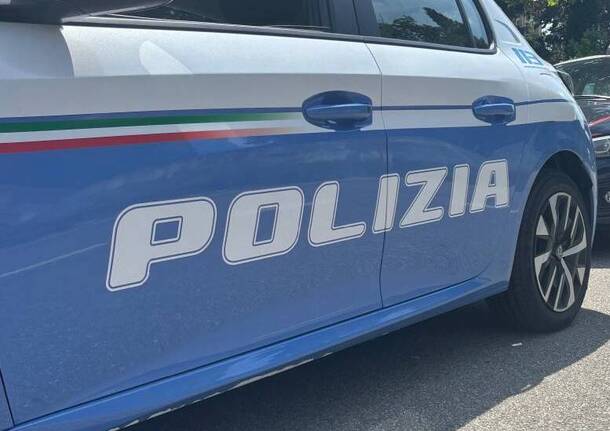 Polizia auto