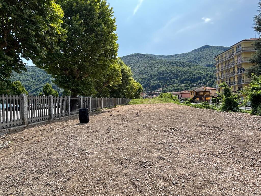Porto Ceresio - L'inaugurazione della nuova rotatoria