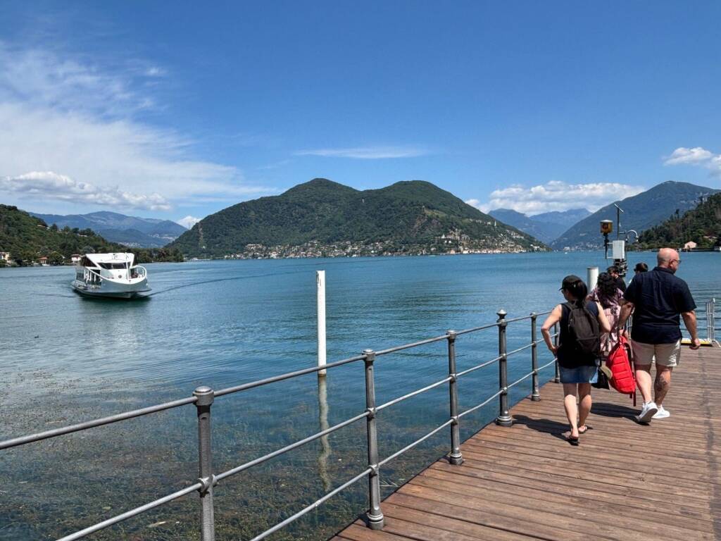 Porto Ceresio - L'inaugurazione della nuova rotatoria