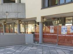 Poste azzate