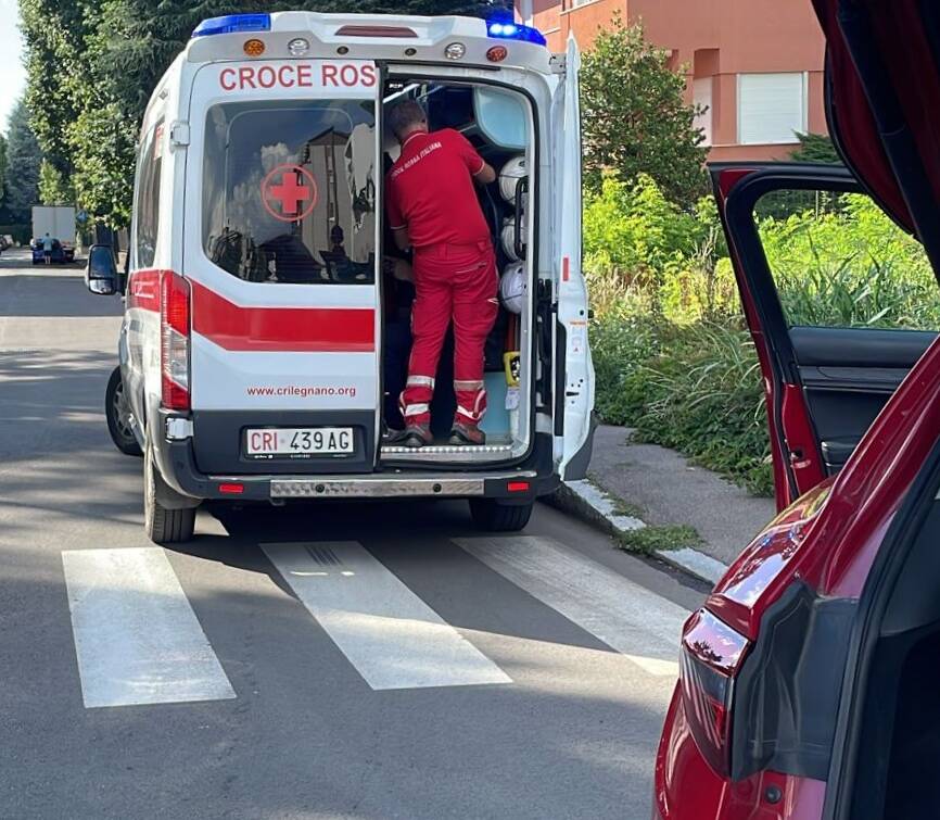 Scontro fra auto tra viale Gorizia e via Stelvio a Legnano