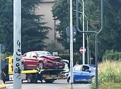 Scontro fra auto tra viale Gorizia e via Stelvio a Legnano