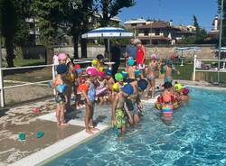 Taglio del nastro per la piscina estiva del centro sportivo Libero Ferrario di Parabiago
