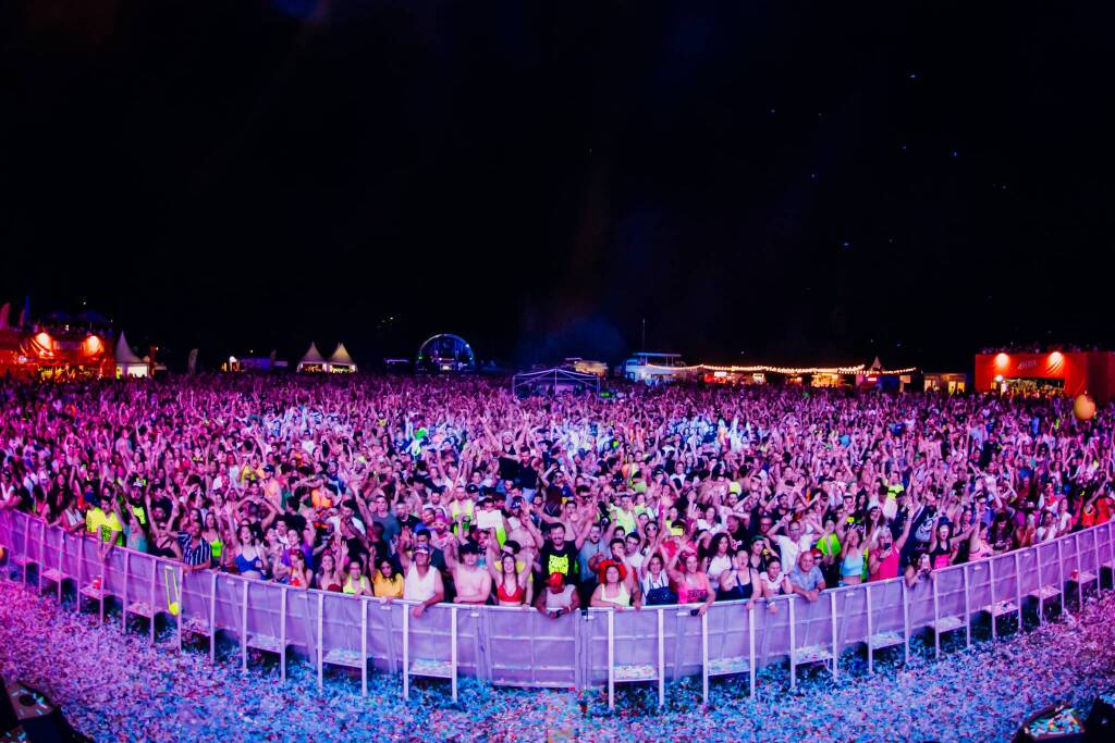 Una "Zarro Night" da sold out chiude l'edizione 2025 del Rugby Sound
