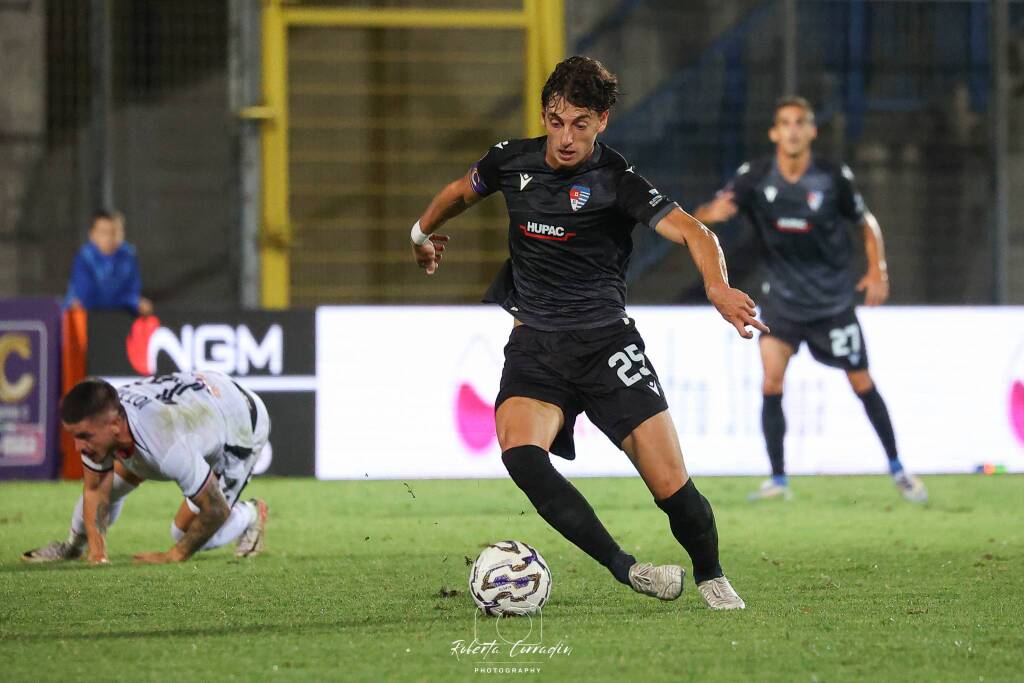 calcio pro patria pro vercelli 2-3