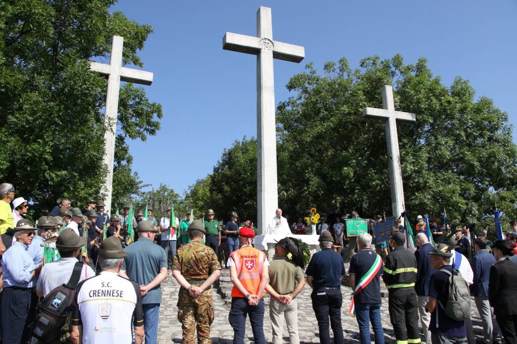 La grande festa degli Alpini al Campo dei Fiori