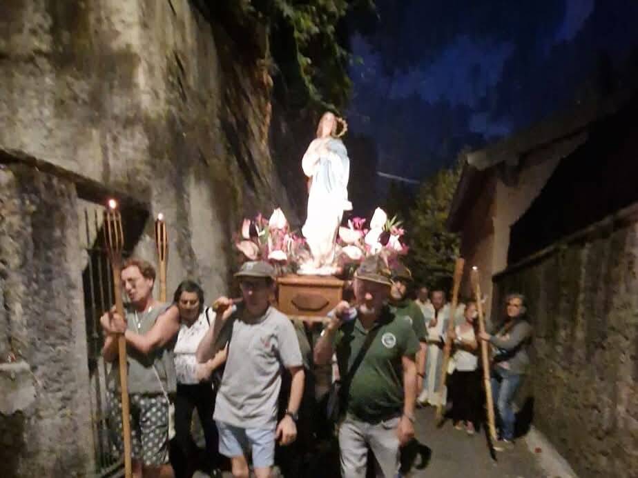 La processione di Sesto Calende