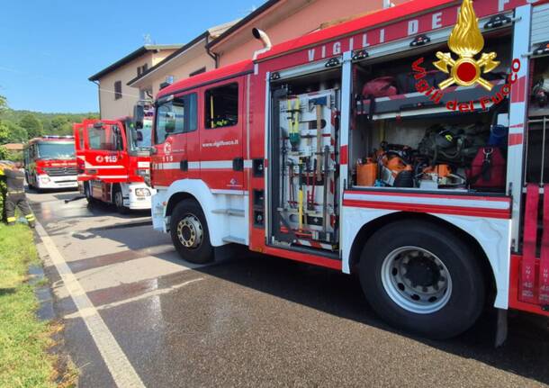 Incendio tetto a Vergiate