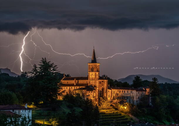 Notte tempestosa nel borgo di Castiglione Olona