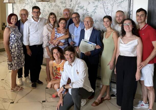 Cento anni festeggiati "in trasferta" ad Alassio per il parabiaghese Giuseppe Colombo