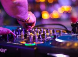Capitan Nemo offre un Dj set gratuito a due Comuni ma non ottiene nemmeno una risposta