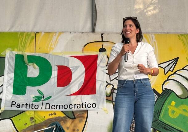 Elly Schlein alla festa della Schiranna a Varese
