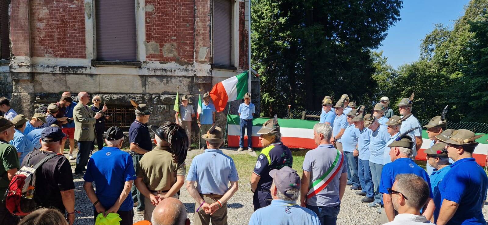 festa della montagna 2025, varese, alpini varese, campo dei fiori,