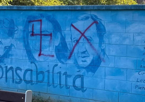 Imbrattato il murales di via Falcone e Borsellino a Lainate
