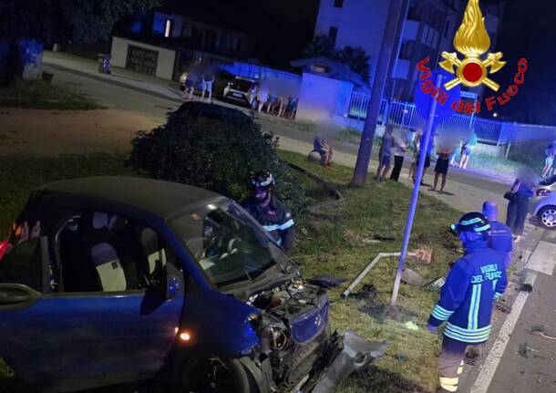 incidente due auto Fagnano olona