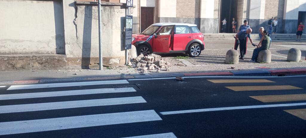 Incidente in via Venegoni a Legnano 