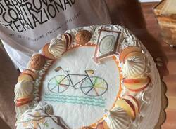 L'arrivo del Kaki Bike Tour a Travedona Monate