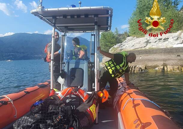 Le ricerche del 21enne nel lago a Caldè