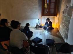 Maratona di letture notturne a luci soffuse al Castello di Legnano con "Ascoltami nel buio"