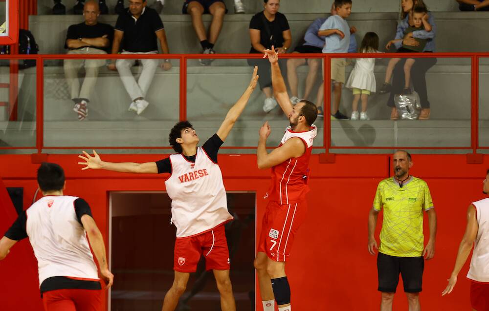 Openjobmetis in campo, amichevole con il SAM Massagno  